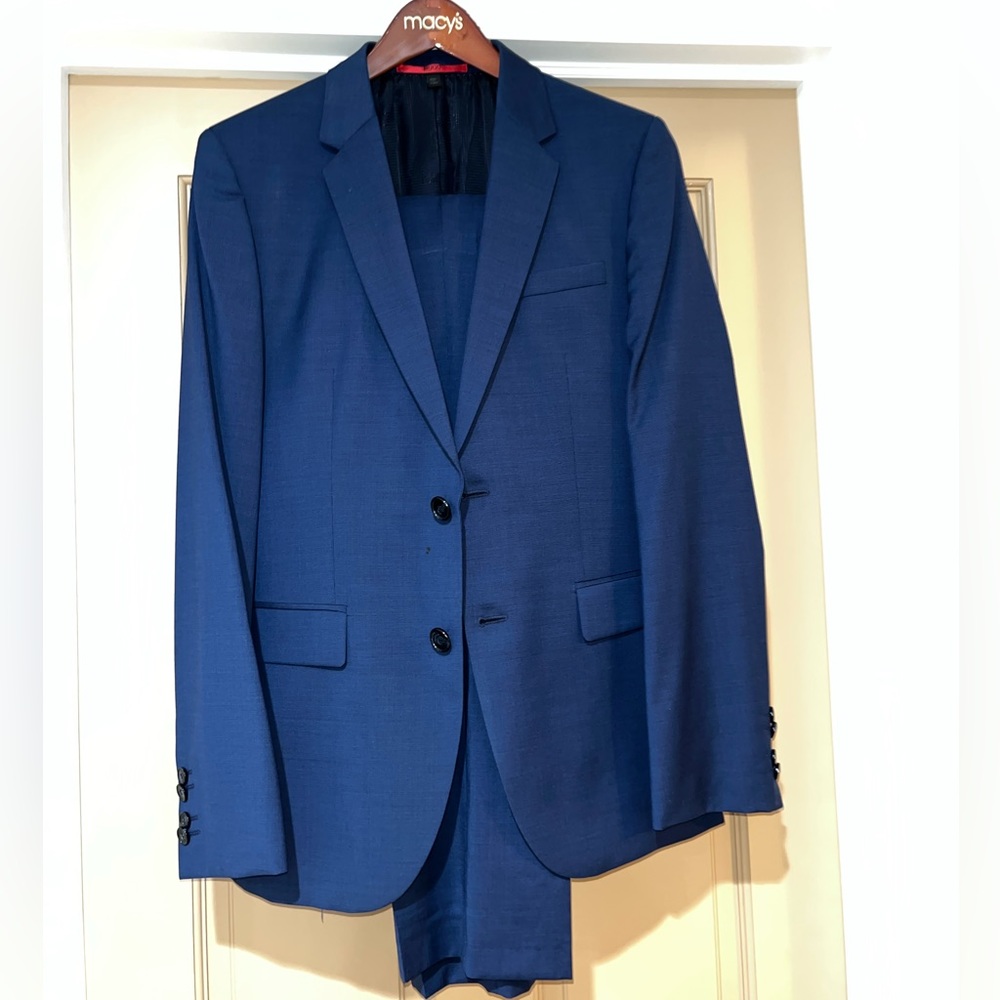 Hugo Boss Slim Fit suit